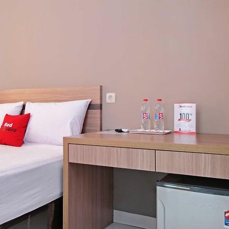 Reddoorz @ Karet Pedurenan 2 Jakarta Luaran gambar
