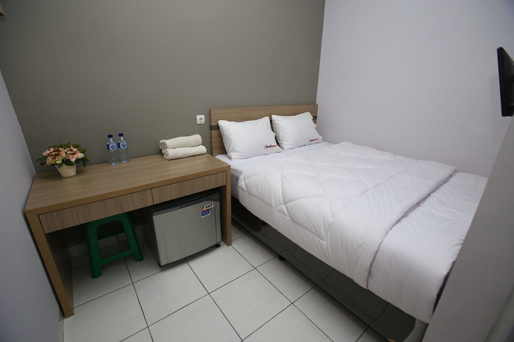 Reddoorz @ Karet Pedurenan 2 Jakarta Luaran gambar